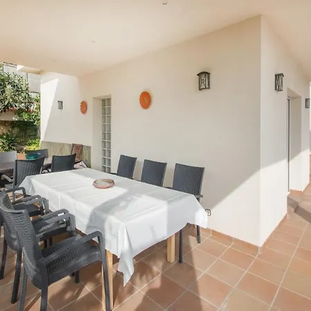 R55 Casa Rubi Villa